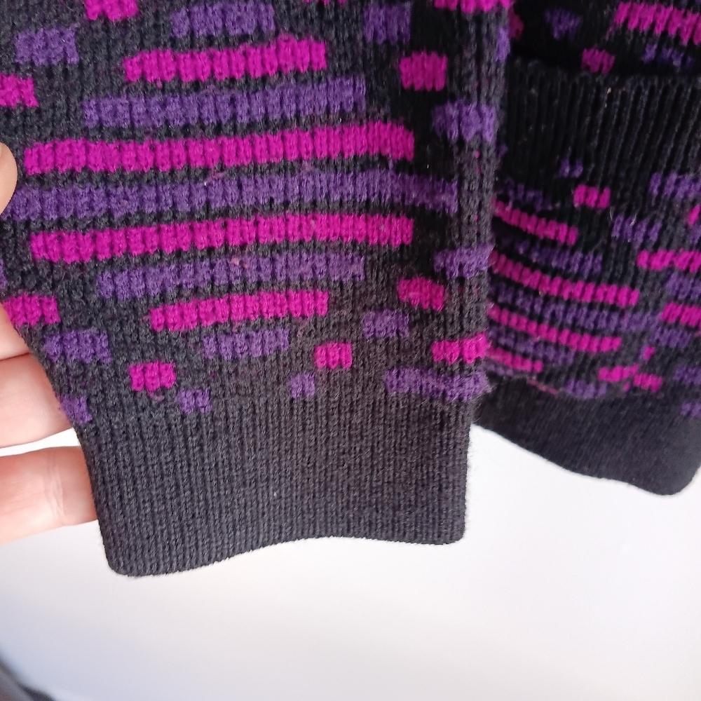 Vintage Purple and Black Women's Cardigan Sweater Grandmacore Cottagecore Medium - Picture 5 of 11